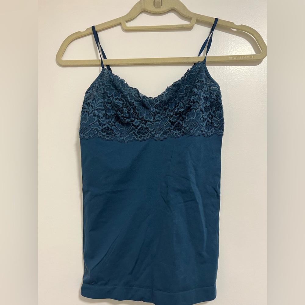 Banana Republic lace top stretchable cami